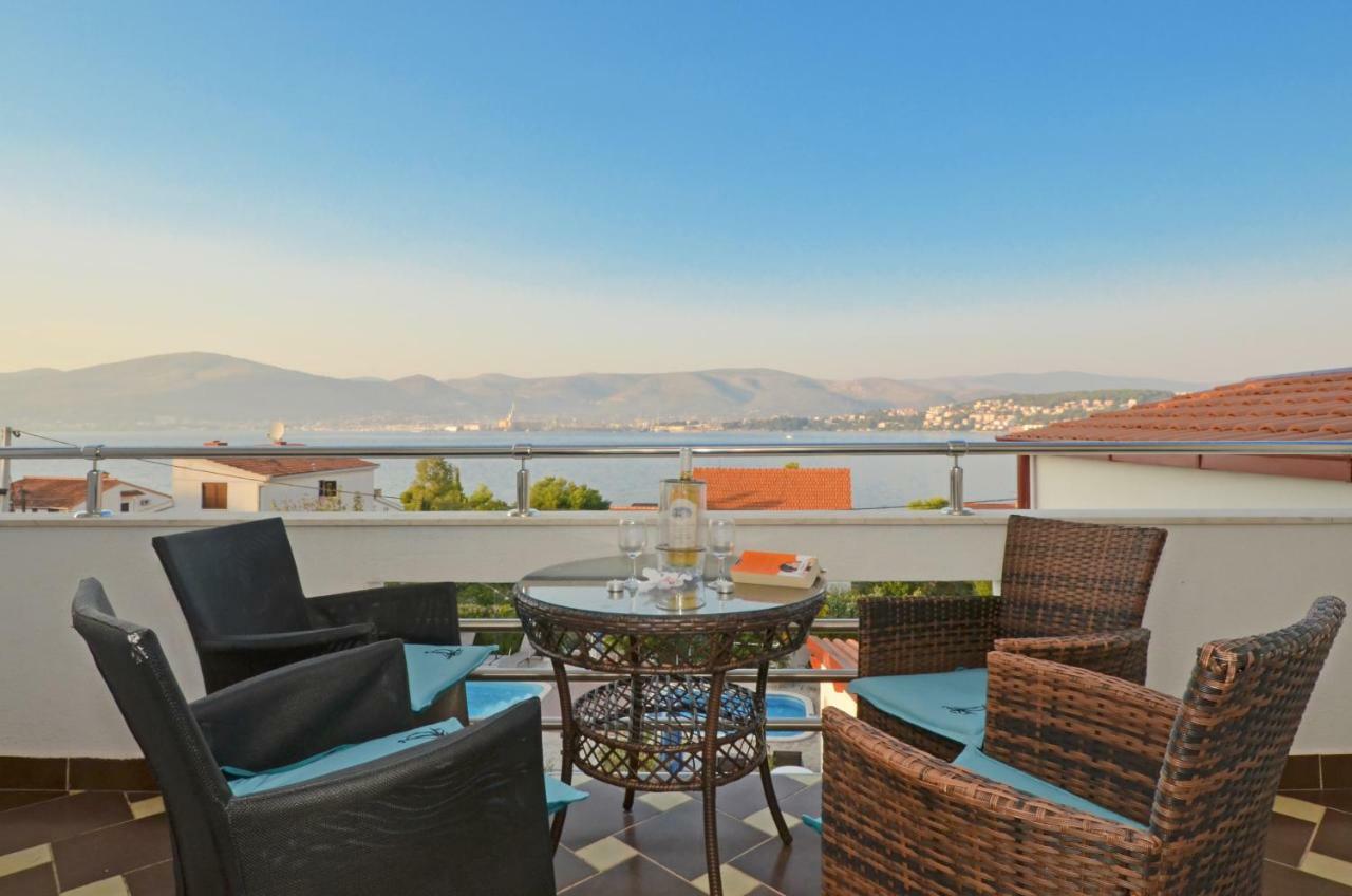 Apartments Silva With A View Of Sea 特罗吉尔 外观 照片